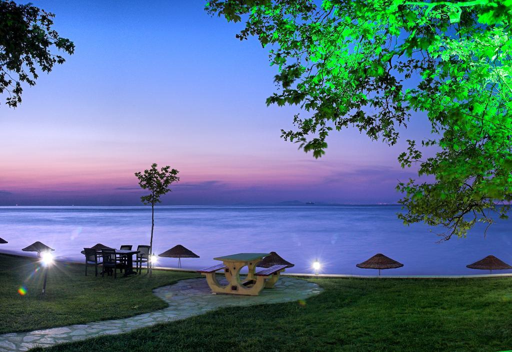 Rizom Tatil Koyu Hotel Samanli Exterior foto
