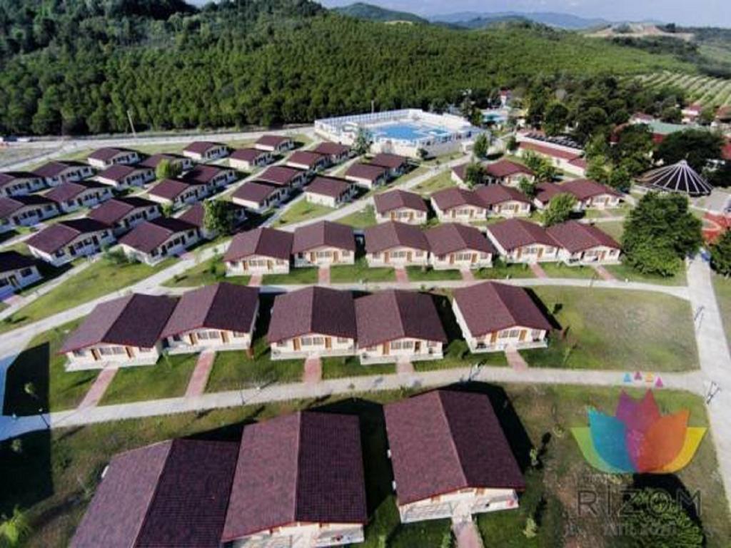 Rizom Tatil Koyu Hotel Samanli Exterior foto